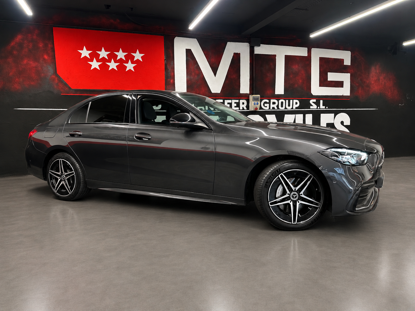 MERCEDES-BENZ CLASE C C 300 E foto 5