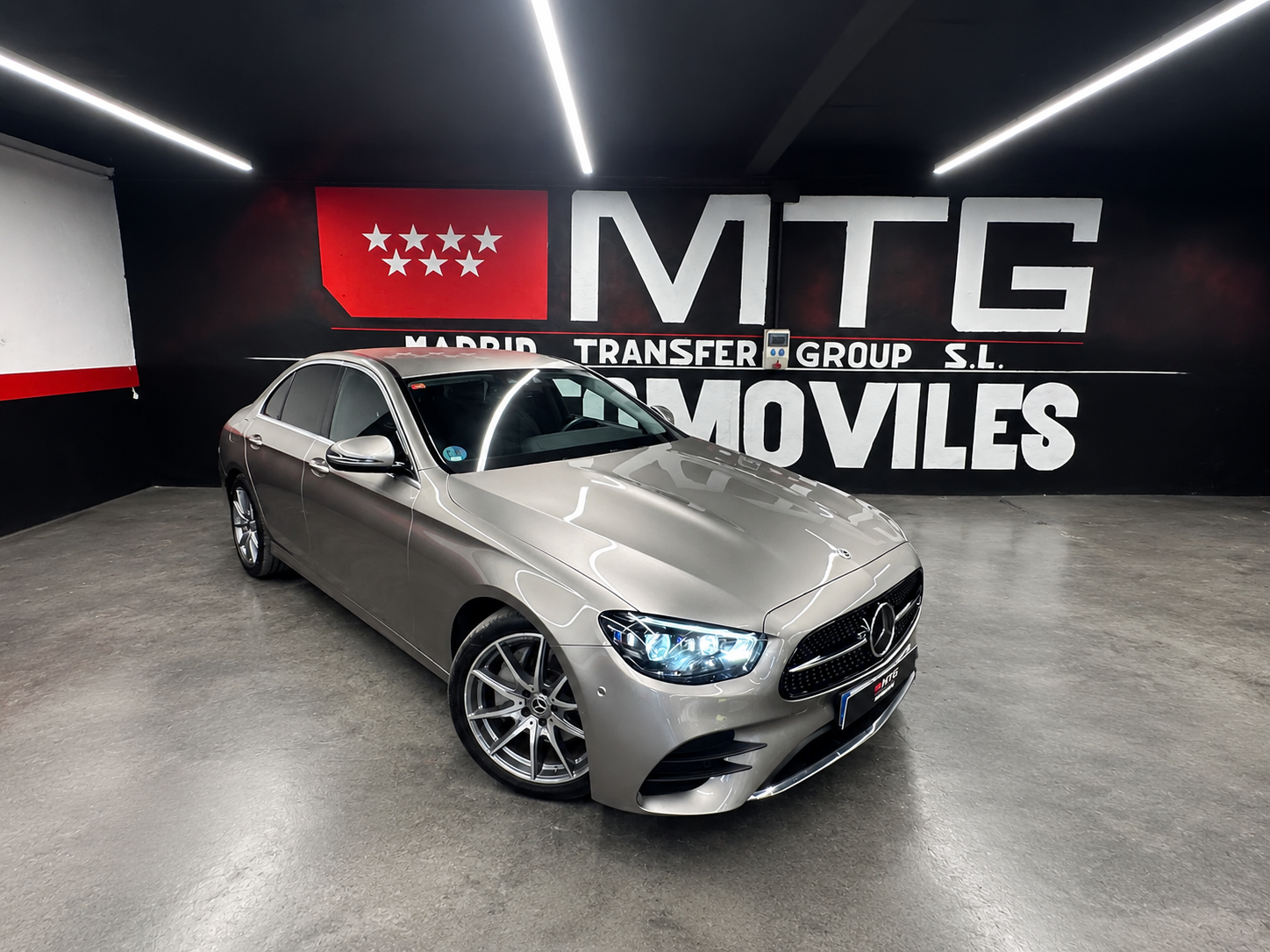 MERCEDES-BENZ CLASE E E 200 · 0218 LVF