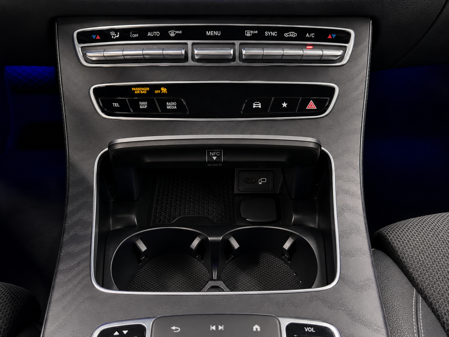 MERCEDES-BENZ CLASE E E 200 foto 15